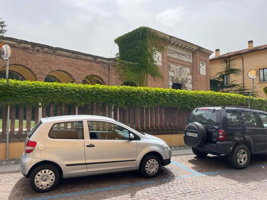 Apartmán Minimal Loft In Centro A Piacenza Exteriér fotografie